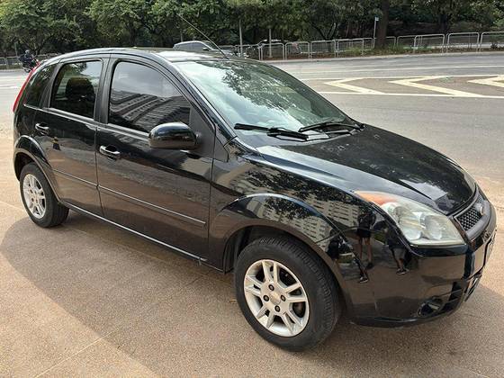 FORD FIESTA 1.6 MPI HATCH 8V FLEX 4P MANUAL FORD FIESTA 1.6 MPI HATCH 8V FLEX 4P MANUAL